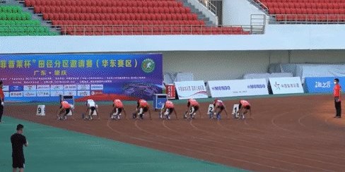 乐鱼体育APP-【夜读】欧超分红划档次，米兰双雄受歧视