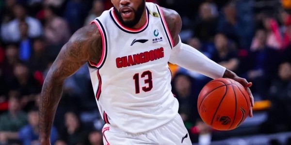 乐鱼体育APP-狂砍30分15篮板！39岁威姆斯NBL首秀就爆发，打CBA也绰绰有余了