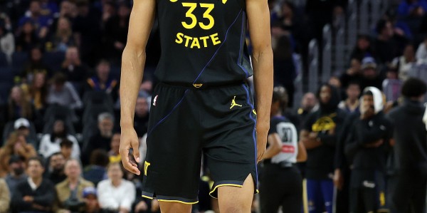 乐鱼体育APP-双向合同球员！莱昂斯9分钟4中2拿到6分5板 罚球2中2